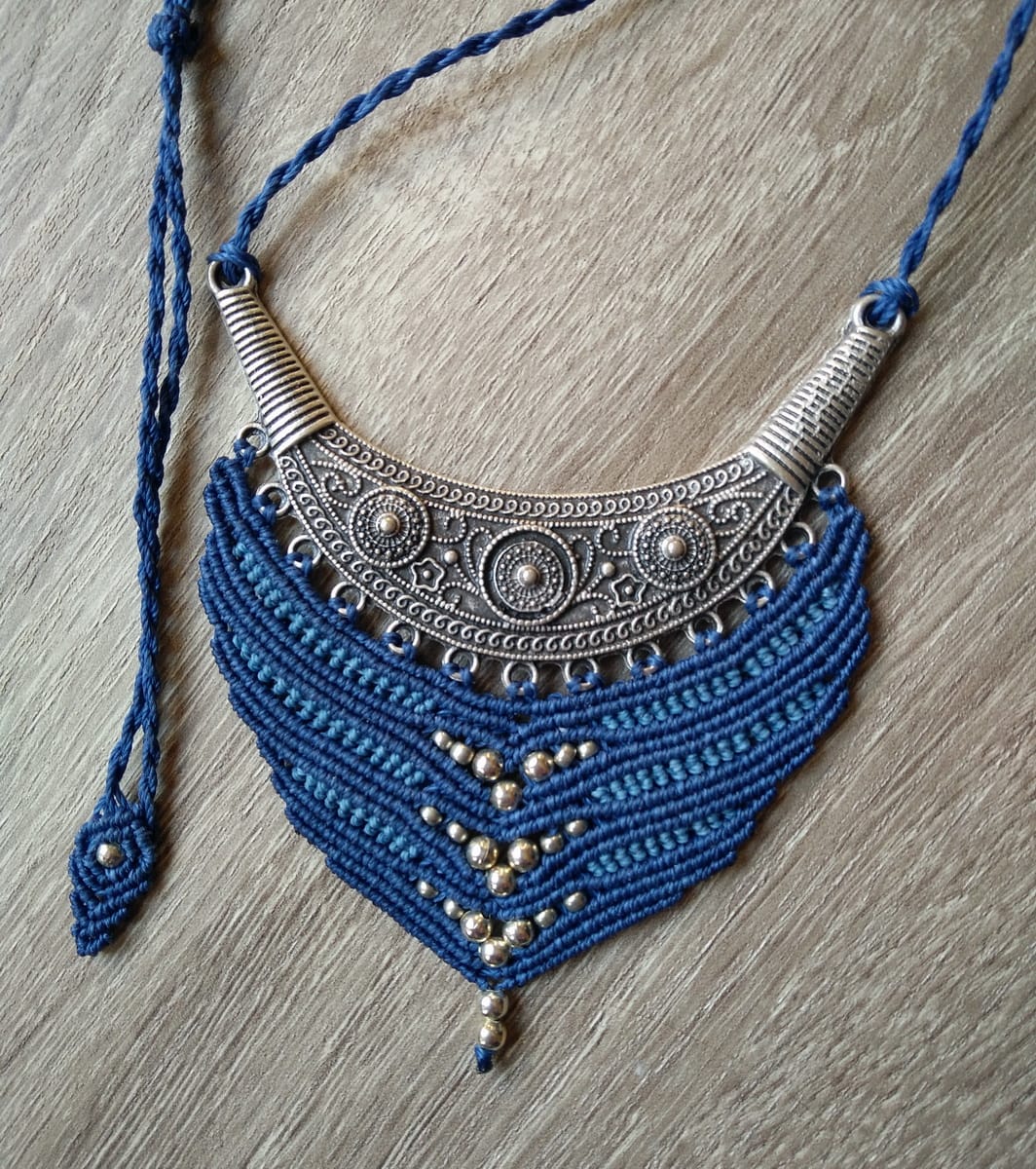 Makrame ogrlica ‘Classic blue’